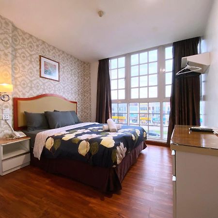 סקודאי Mr Hotel Nusa Bestari מראה חיצוני תמונה