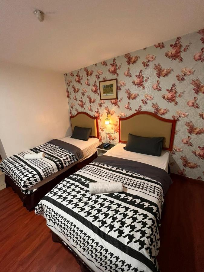סקודאי Mr Hotel Nusa Bestari מראה חיצוני תמונה