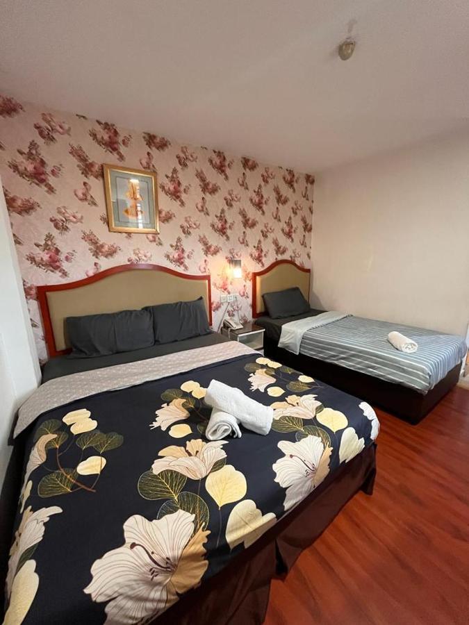 סקודאי Mr Hotel Nusa Bestari מראה חיצוני תמונה