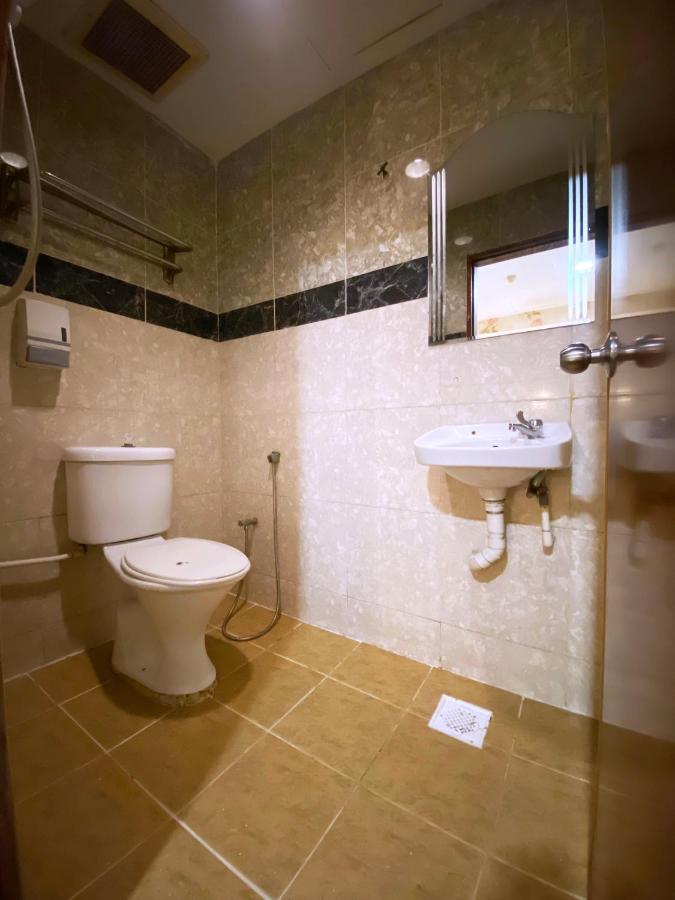 סקודאי Mr Hotel Nusa Bestari מראה חיצוני תמונה