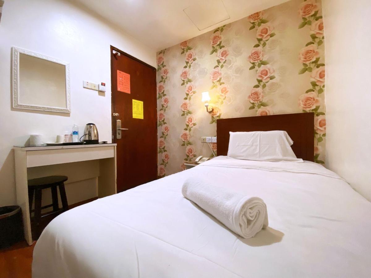 סקודאי Mr Hotel Nusa Bestari מראה חיצוני תמונה