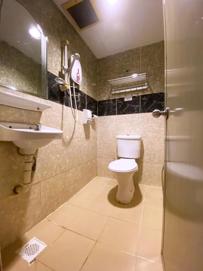 סקודאי Mr Hotel Nusa Bestari מראה חיצוני תמונה
